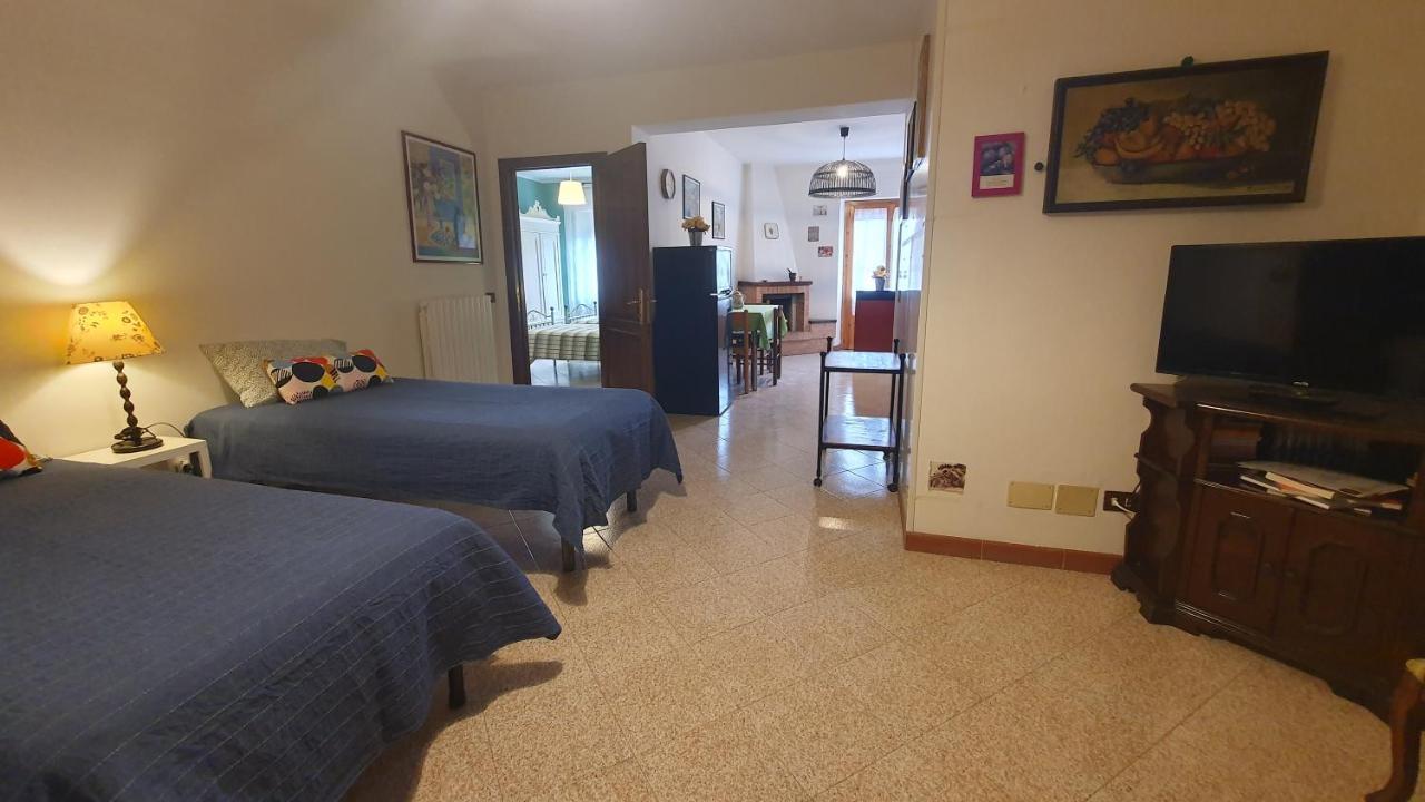 Le Casette Di Civitella La Casa Di Nonna Giulia Civitella Del Lago Extérieur photo