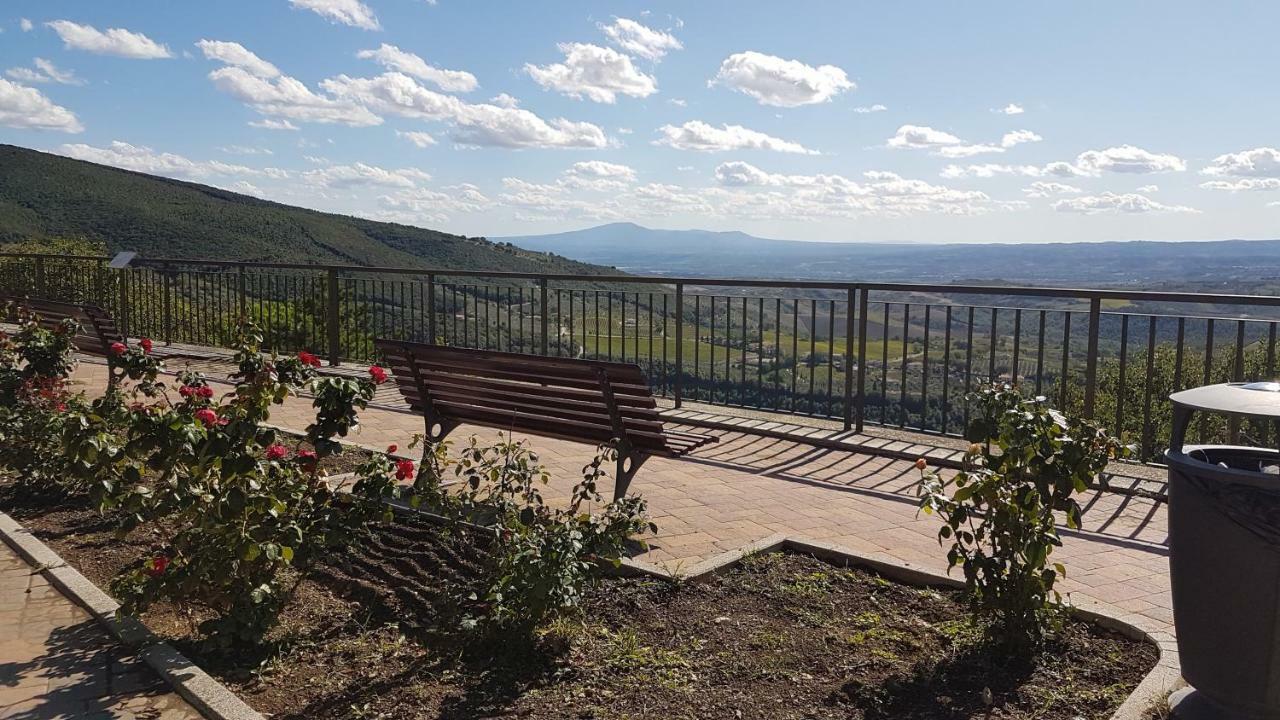 Le Casette Di Civitella La Casa Di Nonna Giulia Civitella Del Lago Extérieur photo